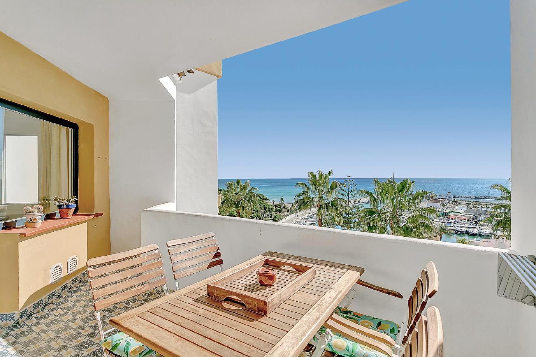 Appartement J95 Cabopino *